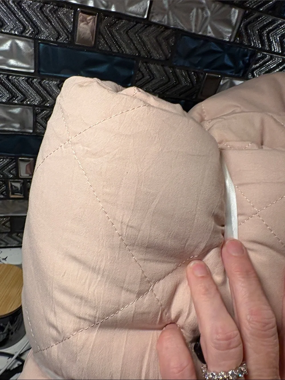 Quilted Comforter in Soft Pink - Lightweight Everyday Comfort